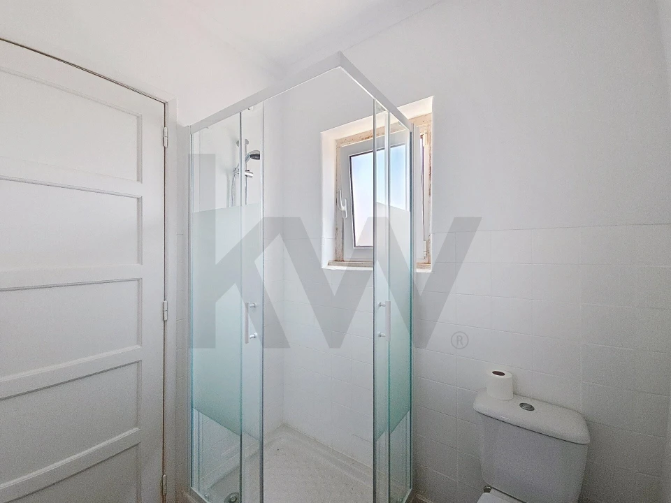 Escritório para Arrendamento em Romeira e Várzea Foto 18