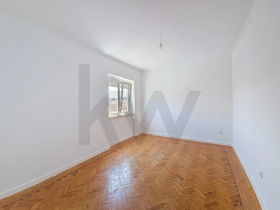 Escritório para Arrendamento em Romeira e Várzea Foto 2