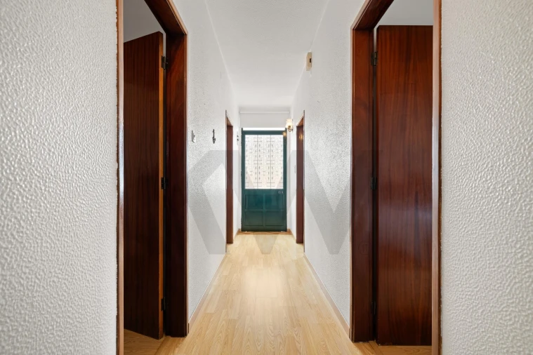 Moradia T5 para Venda em Machico Foto 46