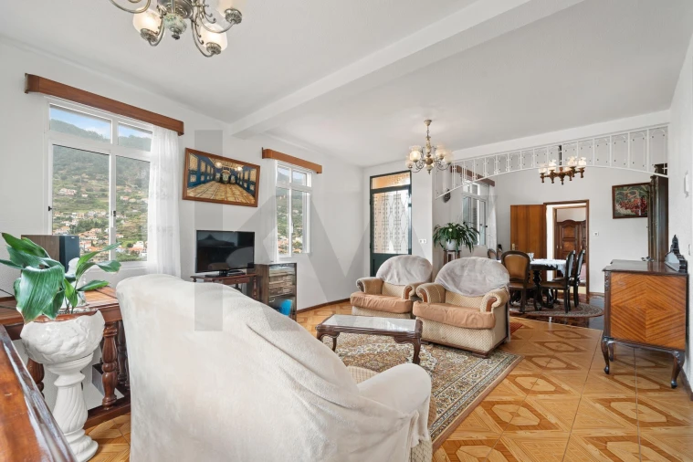 Moradia T5 para Venda em Machico Foto 38