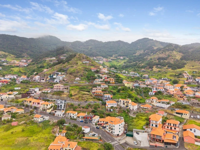 Moradia T5 para Venda em Machico Foto 8