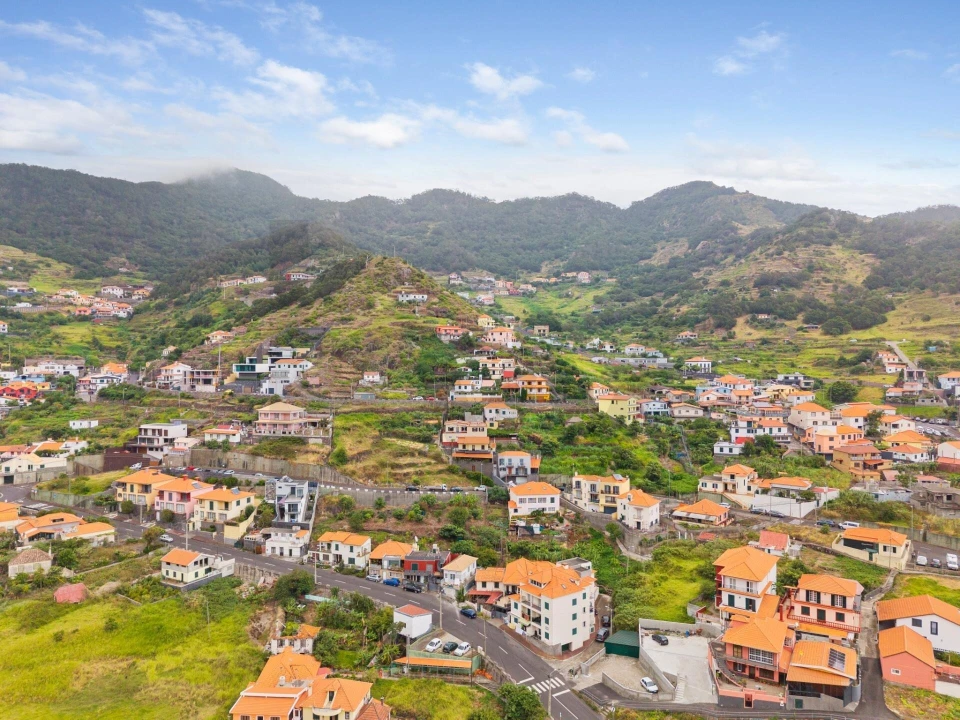 Moradia T5 para Venda em Machico Foto 8