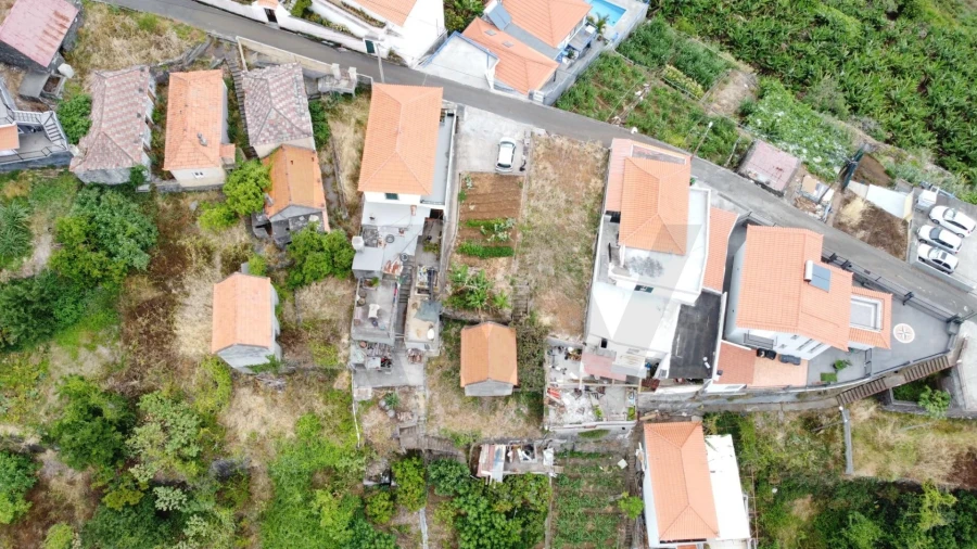 Terreno para Venda em Arco da Calheta Foto 7