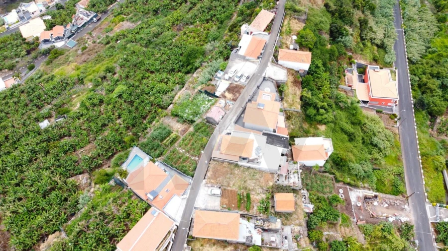 Terreno para Venda em Arco da Calheta Foto 13