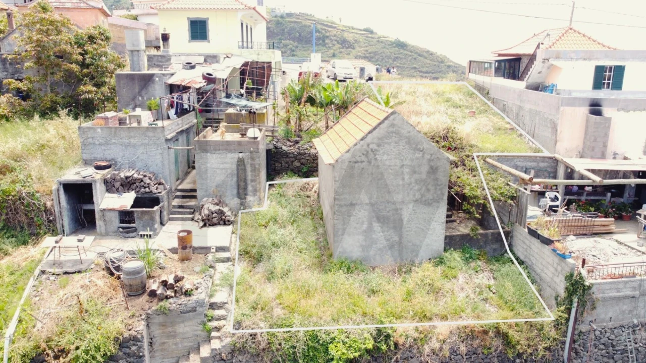 Terreno para Venda em Arco da Calheta Foto 18