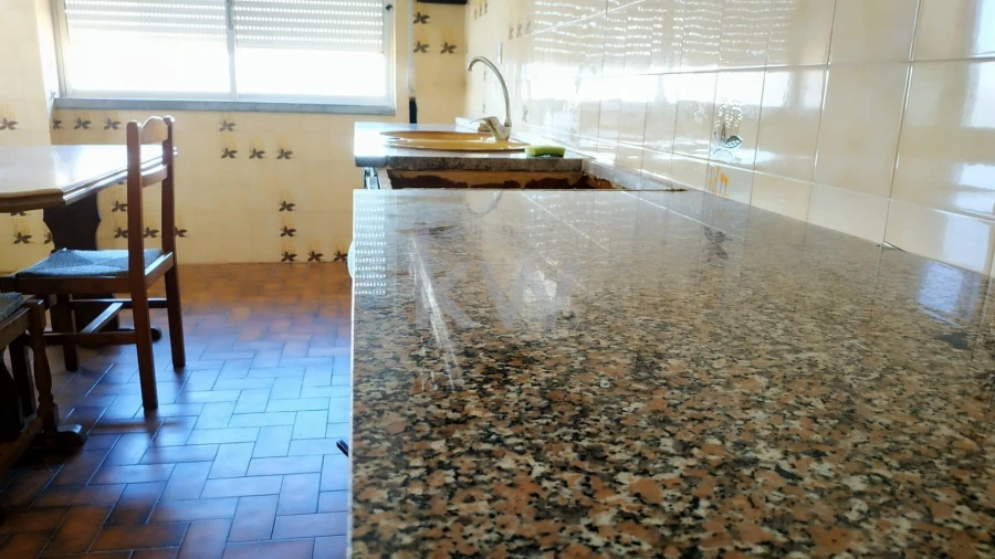 Moradia T11 para Venda em Atouguia da Baleia Foto 30