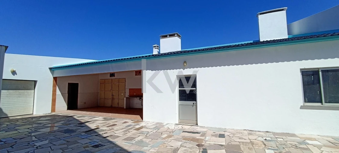 Moradia T11 para Venda em Atouguia da Baleia Foto 34