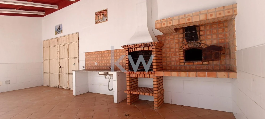 Moradia T11 para Venda em Atouguia da Baleia Foto 6