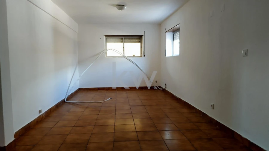 Moradia T11 para Venda em Atouguia da Baleia Foto 19