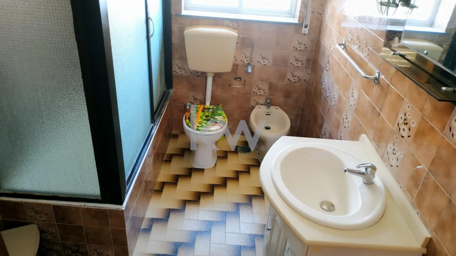 Moradia T11 para Venda em Atouguia da Baleia Foto 50