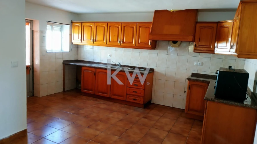 Moradia T11 para Venda em Atouguia da Baleia Foto 24