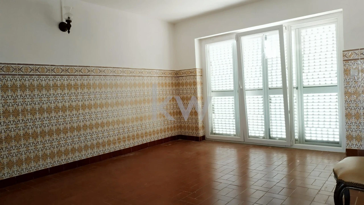Moradia T11 para Venda em Atouguia da Baleia Foto 16