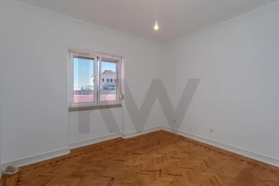 Apartamento T2 para Arrendamento em Areeiro