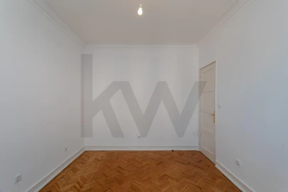 Apartamento T2 para Arrendamento em Areeiro