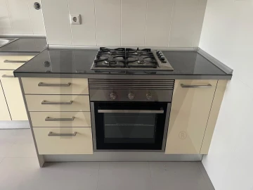 Apartamento T2 para Arrendamento em Areeiro
