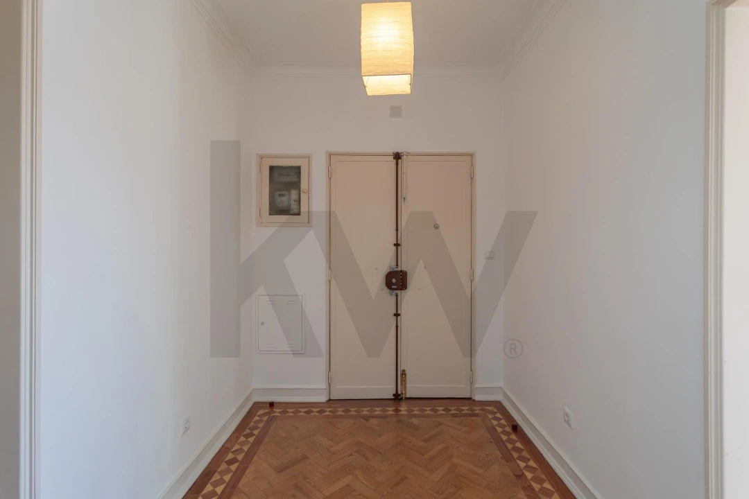Apartamento T2 para Arrendamento em Areeiro Foto 13