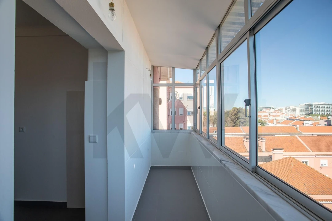Apartamento T2 para Arrendamento em Areeiro Foto 16