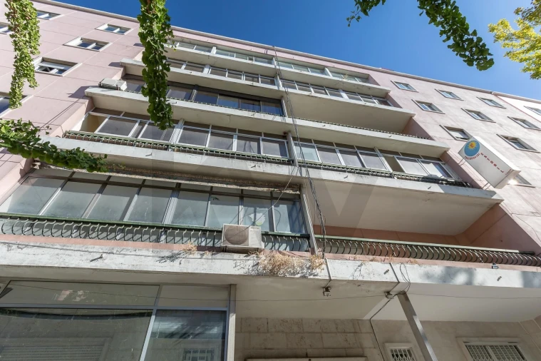 Apartamento T2 para Arrendamento em Areeiro Foto 64