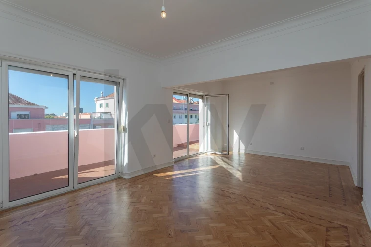 Apartamento T2 para Arrendamento em Areeiro Foto 5