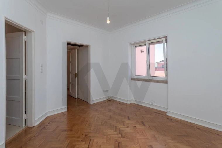 Apartamento T2 para Arrendamento em Areeiro Foto 28