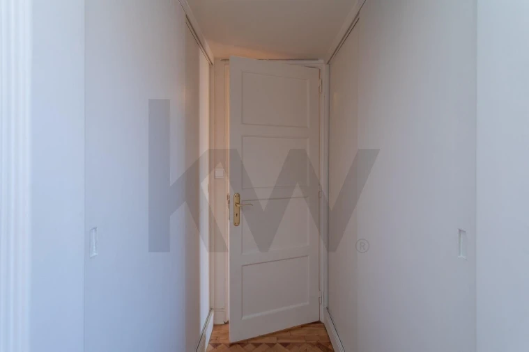 Apartamento T2 para Arrendamento em Areeiro Foto 33
