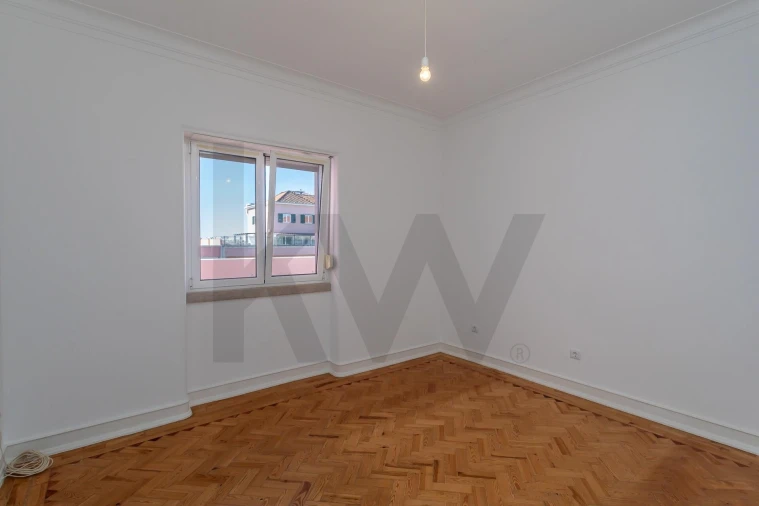 Apartamento T2 para Arrendamento em Areeiro Foto 32