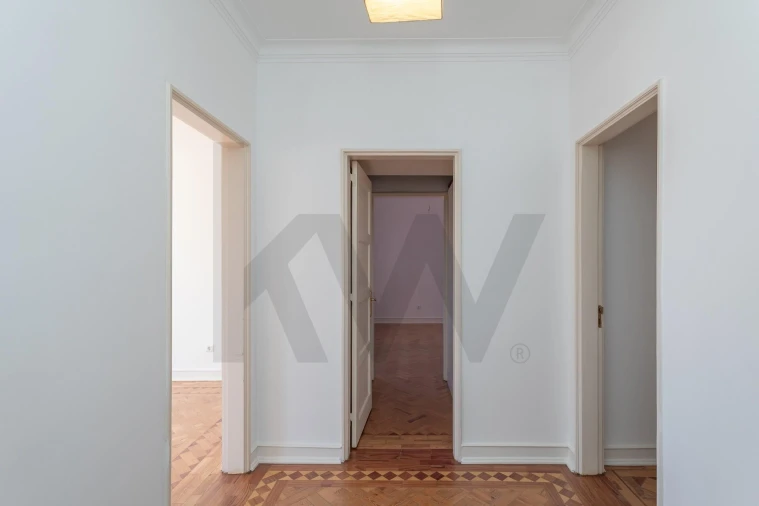 Apartamento T2 para Arrendamento em Areeiro Foto 15