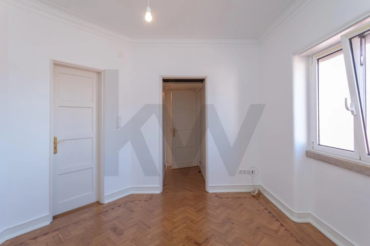 Apartamento T2 para Arrendamento em Areeiro Foto 31
