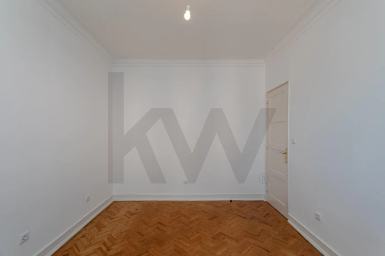 Apartamento T2 para Arrendamento em Areeiro Foto 37