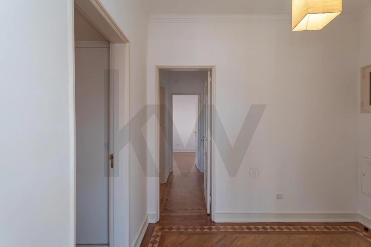 Apartamento T2 para Arrendamento em Areeiro Foto 27