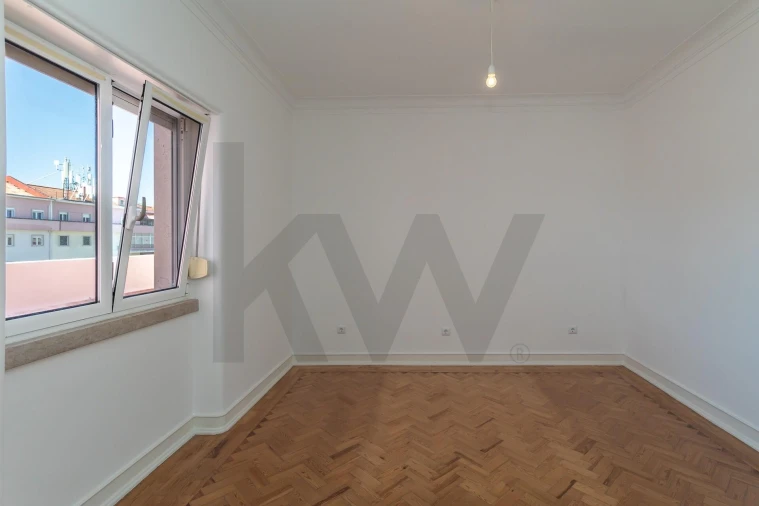 Apartamento T2 para Arrendamento em Areeiro Foto 29