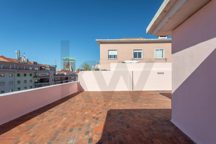 Apartamento T2 para Arrendamento em Areeiro Foto 48