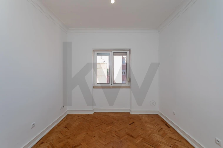 Apartamento T2 para Arrendamento em Areeiro Foto 36