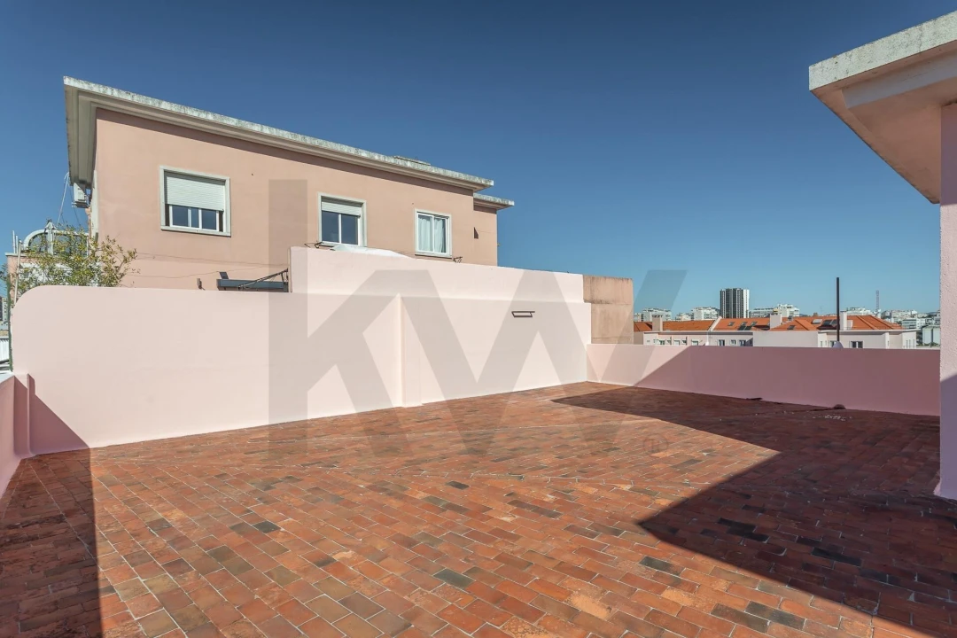 Apartamento T2 para Arrendamento em Areeiro Foto 52