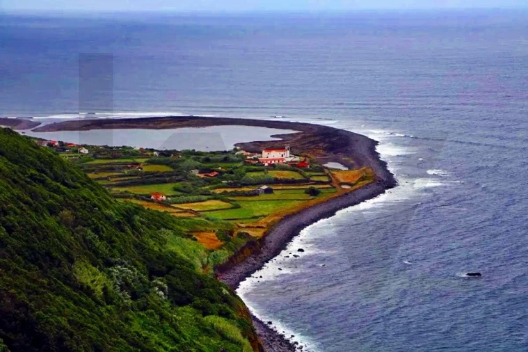 Apartamento T1 para Venda em Calheta Foto 21