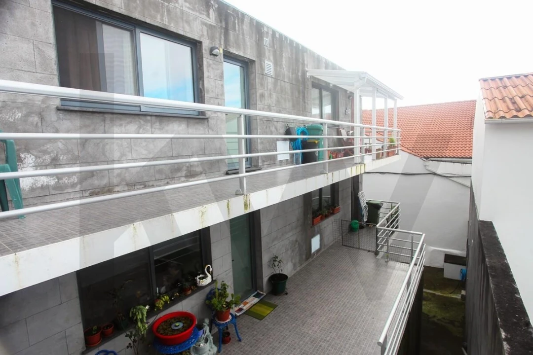 Apartamento T1 para Venda em Calheta Foto 13