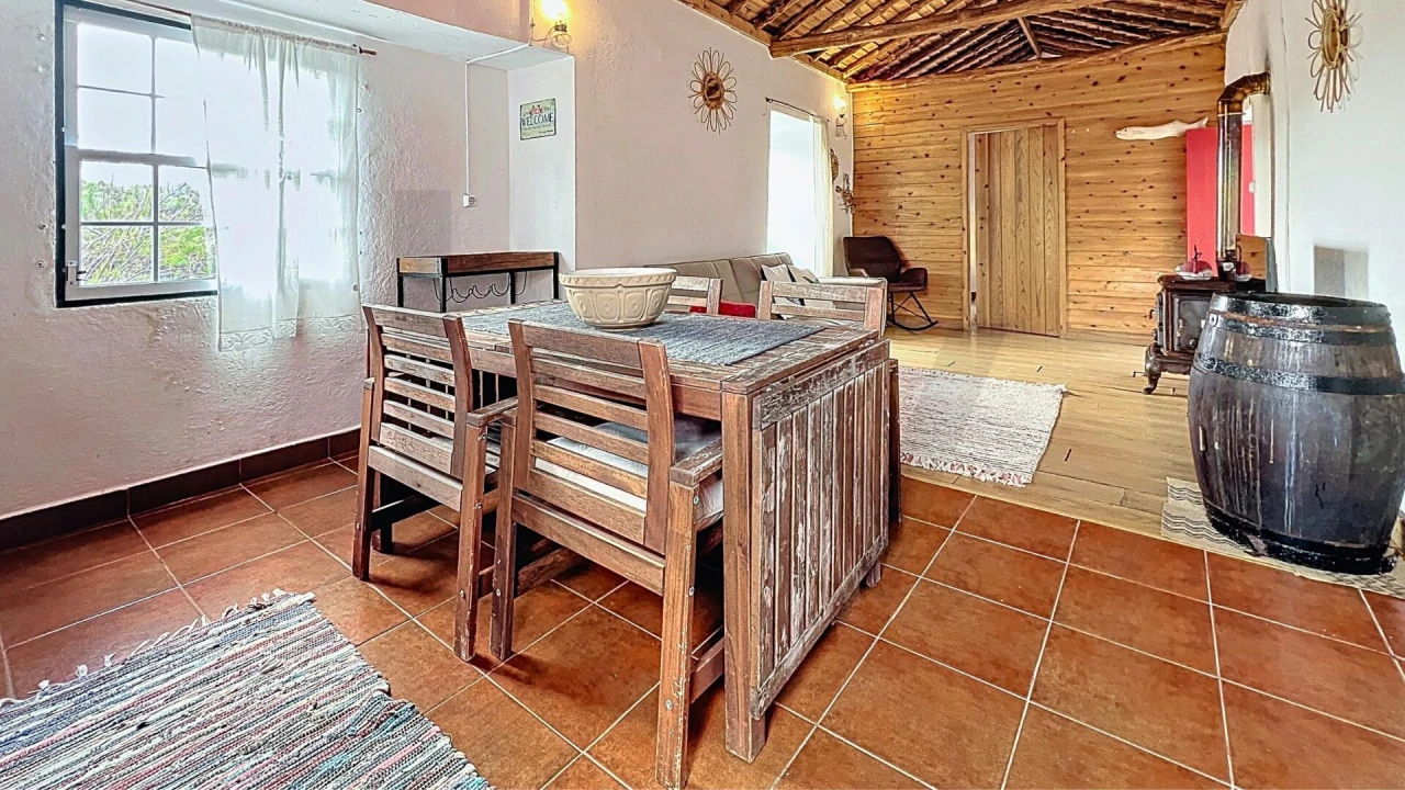 Moradia T1 para Venda em Bandeiras Foto 3