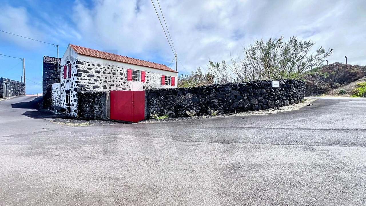 Moradia T1 para Venda em Bandeiras Foto 7