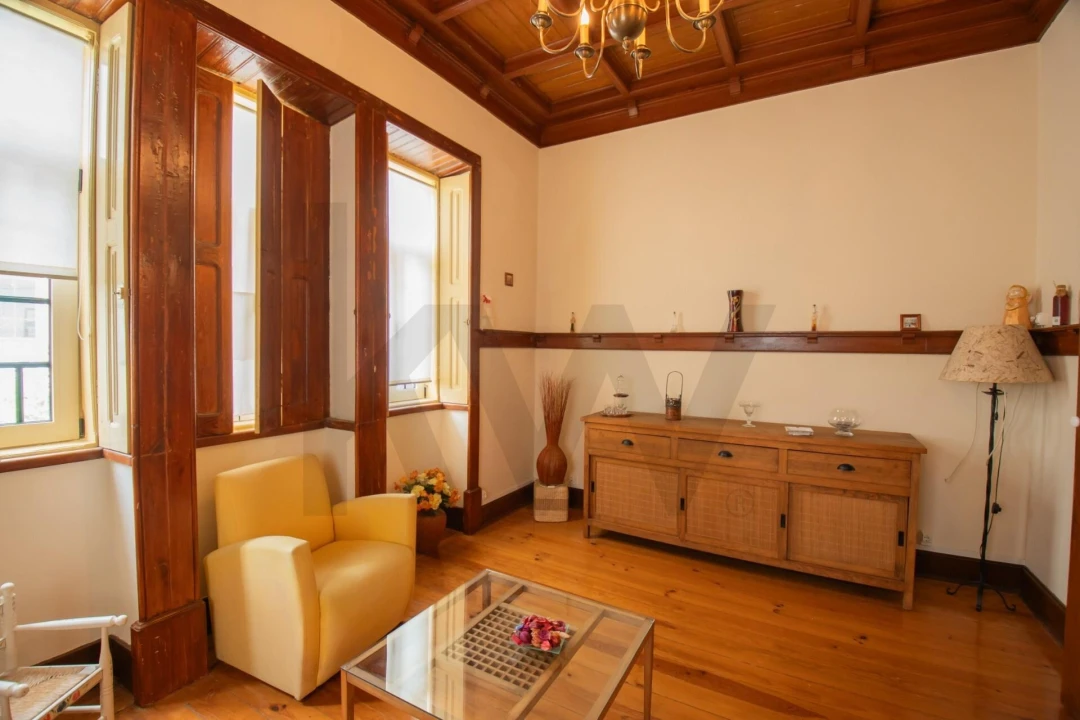 Moradia T5 para Venda em São João de Loure e Frossos Foto 6