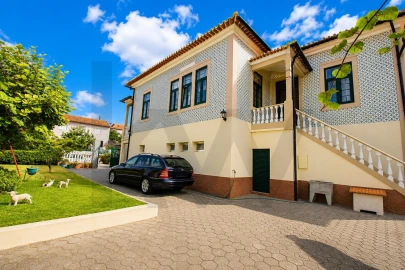 Moradia T5 para Venda em São João de Loure e Frossos