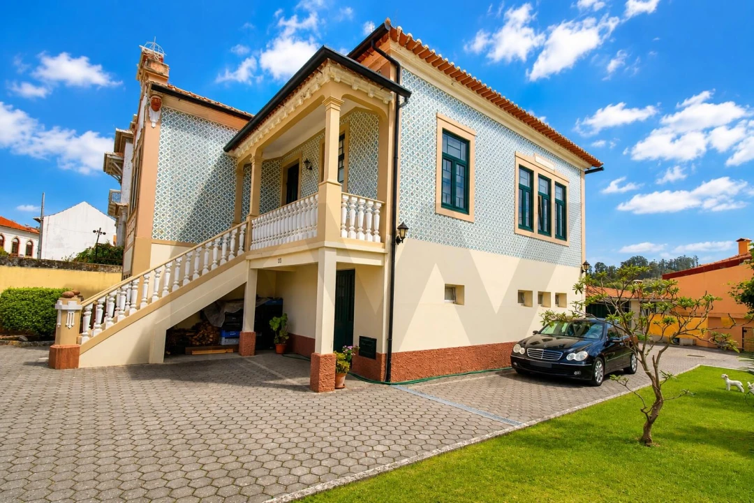 Moradia T5 para Venda em São João de Loure e Frossos Foto 5