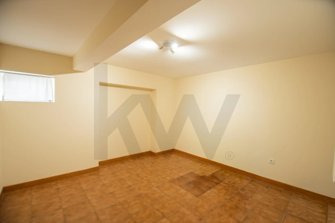 Moradia T5 para Venda em São João de Loure e Frossos Foto 23