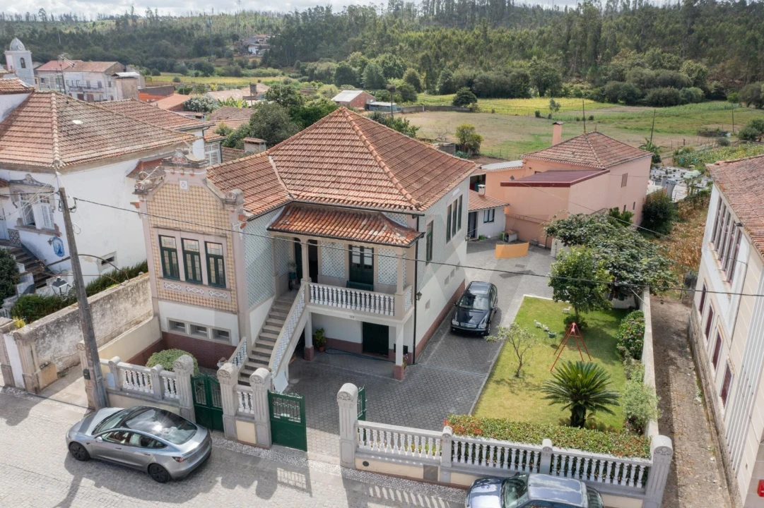 Moradia T5 para Venda em São João de Loure e Frossos Foto 2