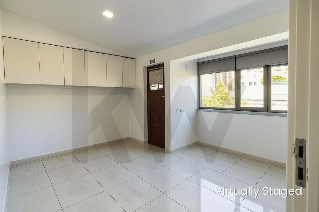 Moradia T5 para Venda em Águas Livres Foto 3