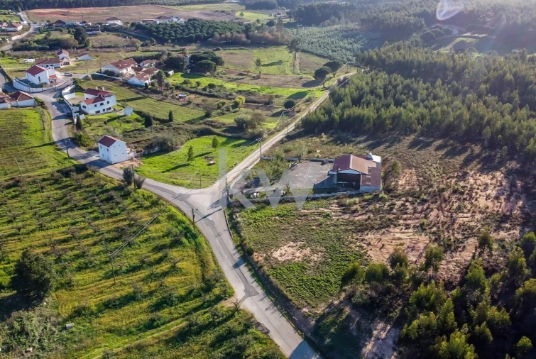 Terreno para Venda em Campelos e Outeiro da Cabeça Foto 5