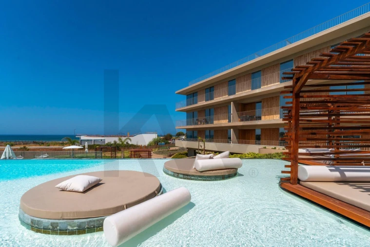 Apartamento T2 para Venda em Quarteira Foto 2