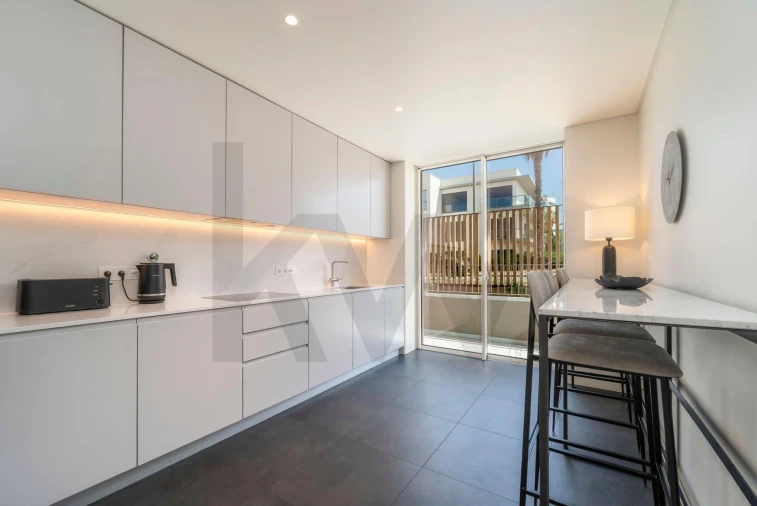 Apartamento T2 para Venda em Quarteira Foto 10