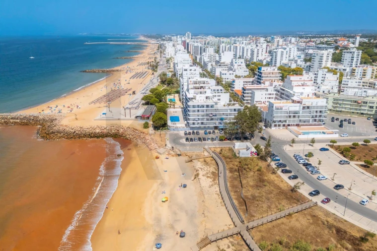 Apartamento T2 para Venda em Quarteira Foto 58