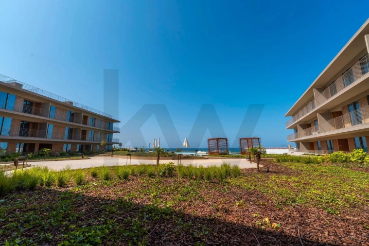 Apartamento T2 para Venda em Quarteira Foto 34