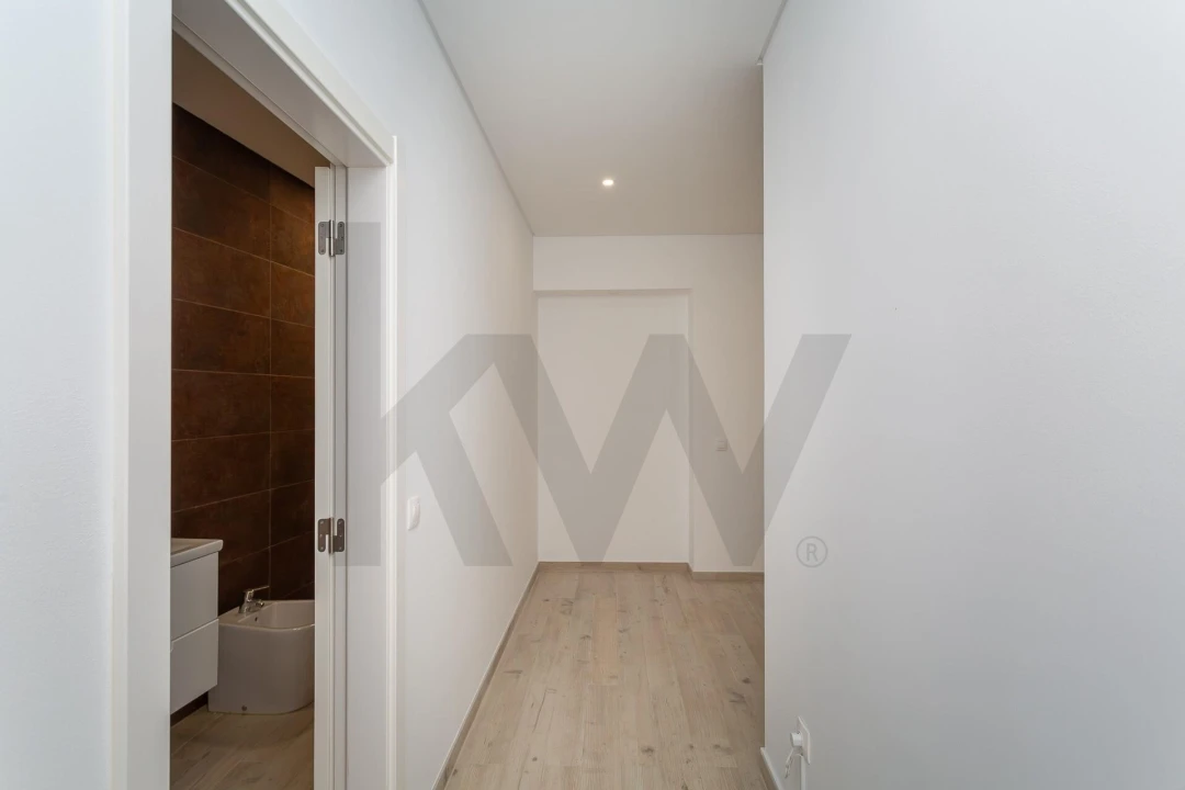 Moradia T3 para Venda em Santa Maria do Castelo e Santiago e Santa Susana Foto 22